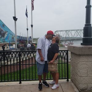 Meet your Posher, Leon